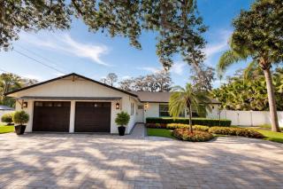 Private Lakefront Home with Dock Kayaks and Firepit Near Tampa - 2