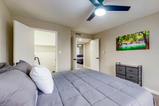 Remodeled home near downtown Chandler with big backyard, patio, streaming - 1