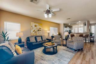 inviting home with private pool, patio, grill, washer dryer, & central AC - 8