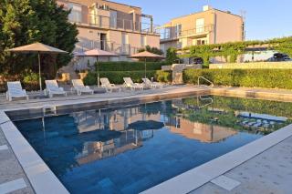 Family-friendly apartments with swimming pool Povljana, Pag - 25291 - 0