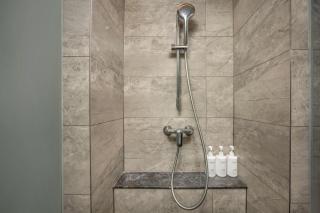 Atour Hotel Weihai City Center - 6