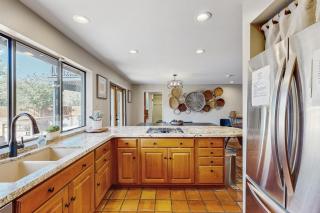 Spacious home w large yard, deck, mountain view, fire pit & grill - 1