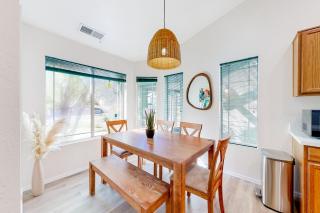 Adventurers retreat with PS5, modern kitchen, private patio, & desert views - 3