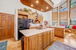 Stunning home with golf views, large deck, fireplace, WD & central AC - 3