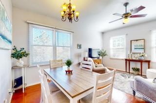 Classy house near trails with pools, playground, basketball & beautiful upgrades - 2