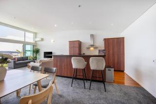 Harbourfront Penthouse With Free Parking - 2