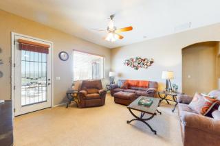 Snowbird-friendly home with fast WiFi, central AC, and private pool - 0