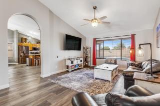 Dog-friendly home with private pool, great backyard, and free WiFi - 0