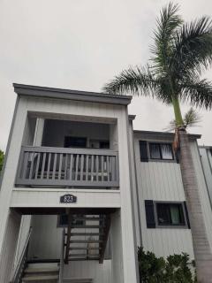 Waterfront Balcony Condo & Beach Access Hot Tub - 1