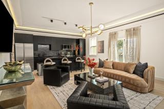 Resort-Style 5BR and 5BA, Heated Pool & Spa, BBQ, Gated - 9