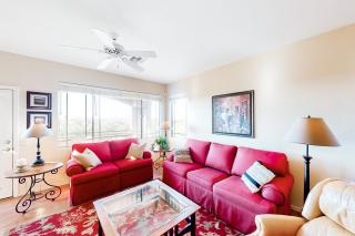 Serene mountain view condo with balcony, patio, washer, dryer, & board games - 8