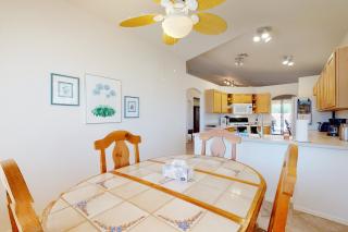 Dog-friendly desert home with mountain views, enclosed yard, grill, WD, and AC - 5