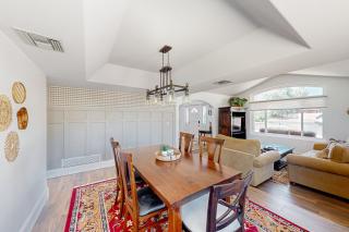 Golf-course-front home with private pool, spa, terrace & mountain view - 1