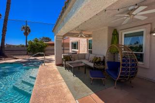 Sun-Soaked Getaway - 1