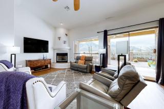 Expansive mountain views! Spacious retreat near Catalina State Park! - 7