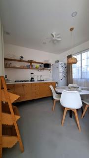 casa privada con jardín y cochera - 9