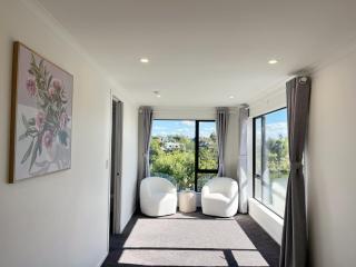 Riverview Sunset Getaway - 7