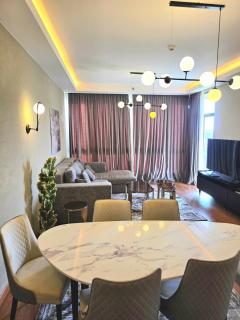 Luxuriously furnished apartment in Mall of Arabia Towers - 7