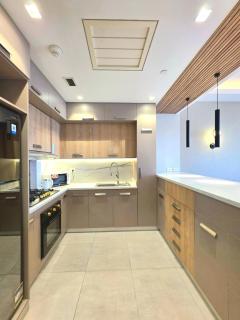 Luxuriously furnished apartment in Mall of Arabia Towers - 4