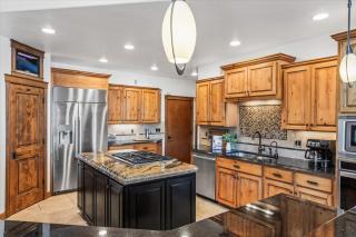 DeJa View - Upper Unit - 8