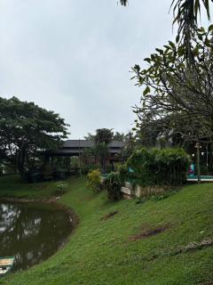 Private Lake Retreat Maerim Chiang Mai - 2