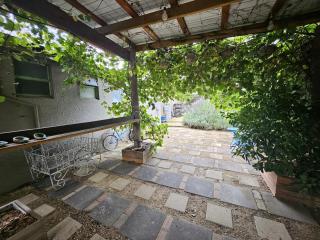 Central Apartment- Travelling for work or Cyclists - 5