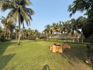 Breathing Earth - Rooms and Pool - 7