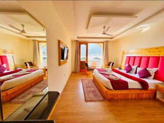 Manali Castle # premium rooms #parking #Balcony & Mountain view rooms #family rooms #Lawn #Near mall road - 6