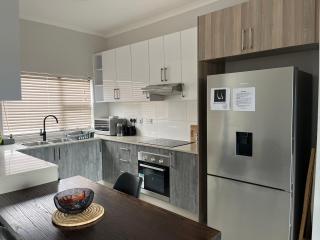 Urban Awe Apartment: Sarona City - 8