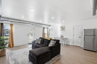 Modern 2BR Near Downtown OKC home - 3