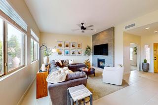 Dog-friendly home with mountain views, ample outdoor space, & washer, dryer - 6