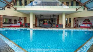 The Diamond View Villa, Private Pool & Jacuzzi - 4