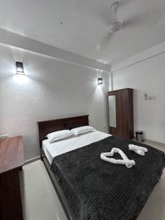 Serrena Airport Guest House - Colombo - 8