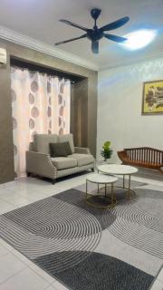 Yamani Musllim Homestay Kajang - 6