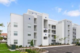 Last Minute Disney Getaway Luxury Condo with Private Balcony. Book Now 17262 - 9