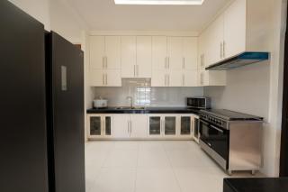 6BR Crystal Slopes and Six-slot Reserved Parking - 9