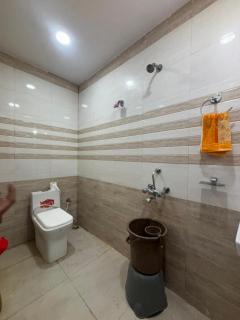 Manjeet Singh Hotel - 6