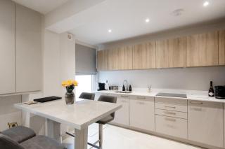 Central Cheltenham Luxury Apartment – Edmonstone House - 4