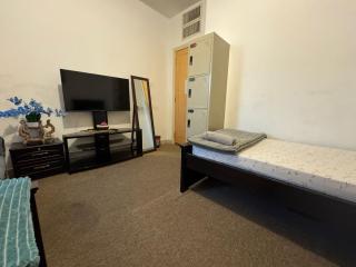 Central Hub Private Room - Near Bus Terminal - 1