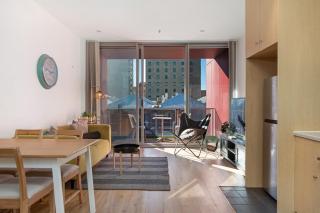 Chic Apartment in Heart of Adelaide - 2