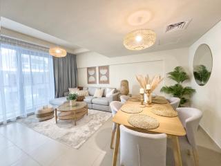 Designer Duplex with Stunning Views Pacific Residence - 9