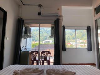 Silver Oaks Hotel - 9