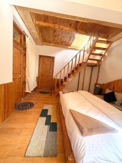 Lake Daze Cafe Stay Jibhi - 6