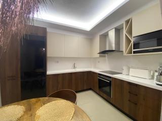 ELiELani Oasis - 9x4 m Private Pool Villa - 9