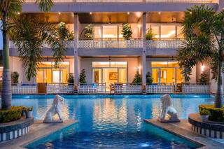 Mountain Creek by ELIVAAS Prive Pet-friendly 1 Luxe Room with Shared Pool and Gazebo - 3