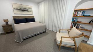 Amazing Beachside Location, Luxe 4x2 home opposite Mettams Pool - 1