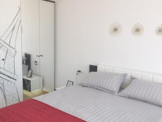 1 bedroom apartment just 10 min Center - 1