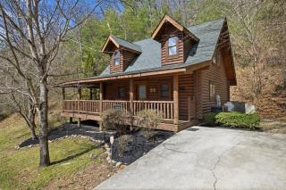 5 O'Clock Somewhere cabin - 8