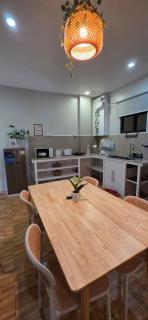 Cozy 2 BR with Parking and Balcony near Burnham Park #4 - 5