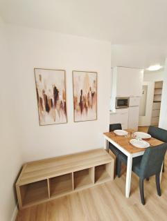 Bright Paris Apt Bastille Nation for 3 Guests - 2